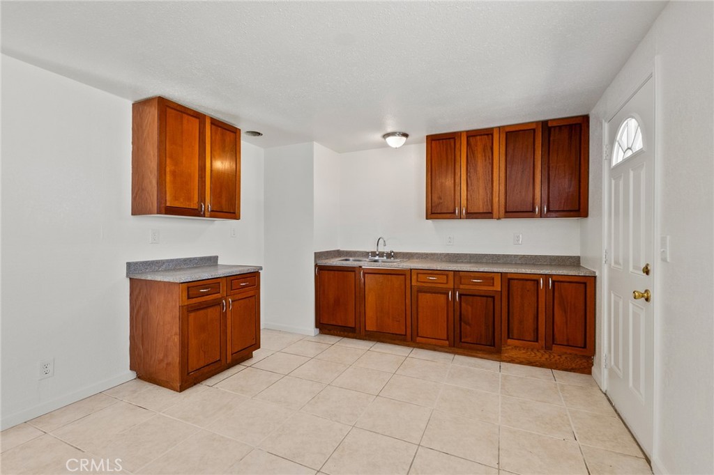 6535 El Sol Avenue Property Photo 10