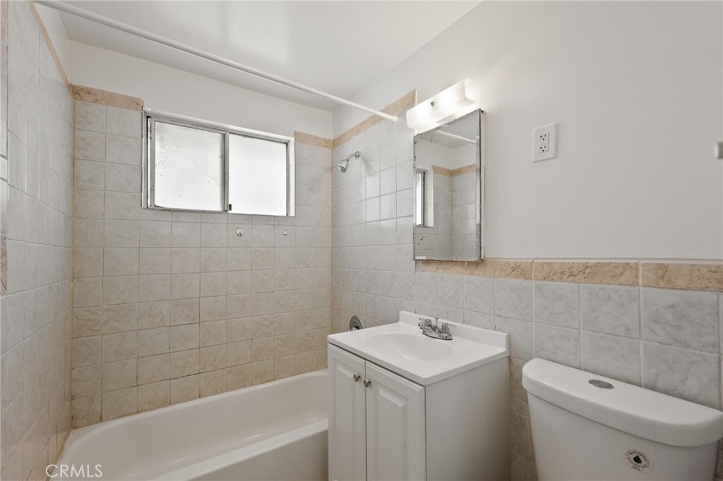 6535 El Sol Avenue Property Photo 22
