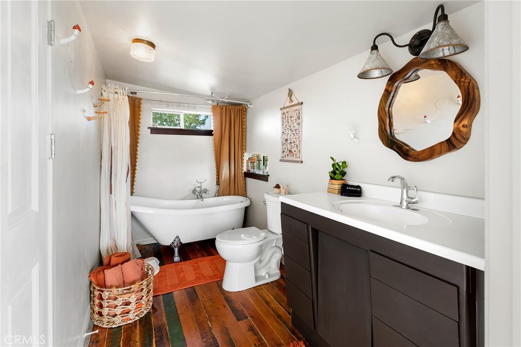 2680 Vine Property Photo 44
