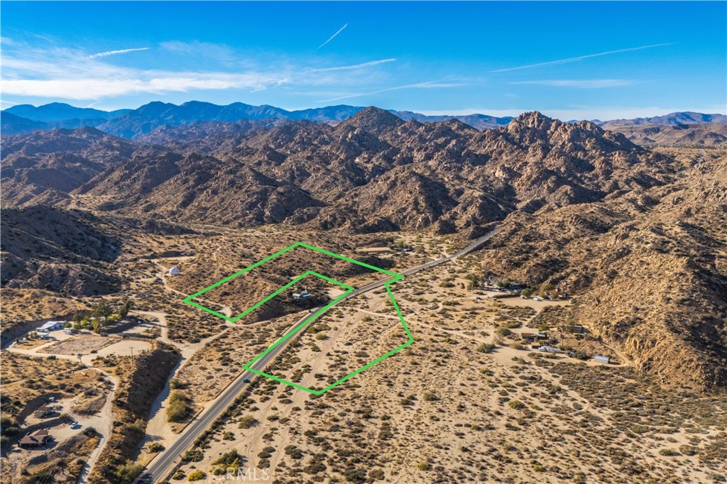 6350 Pioneertown Property Photo 3