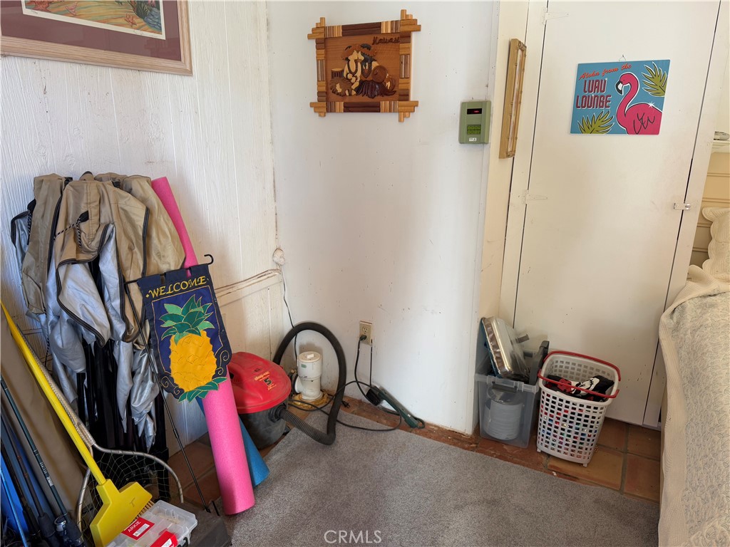 547 Channel Way Property Photo 13