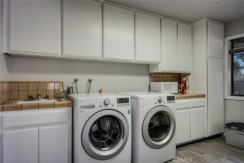9200 Fortuna Property Photo 27