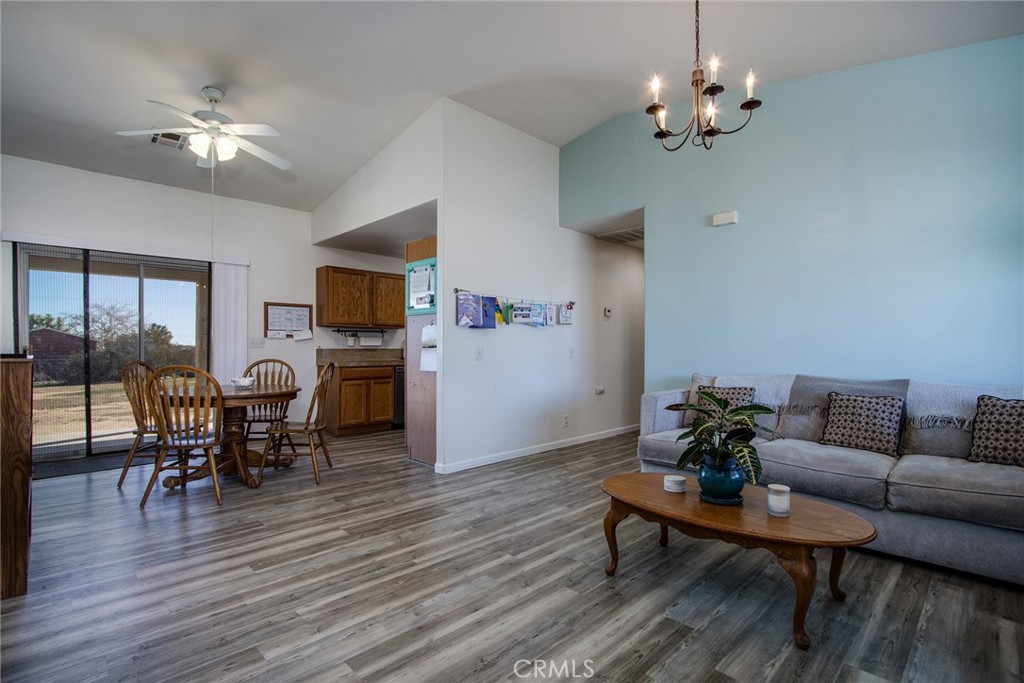 3619 Lexington Property Photo 6