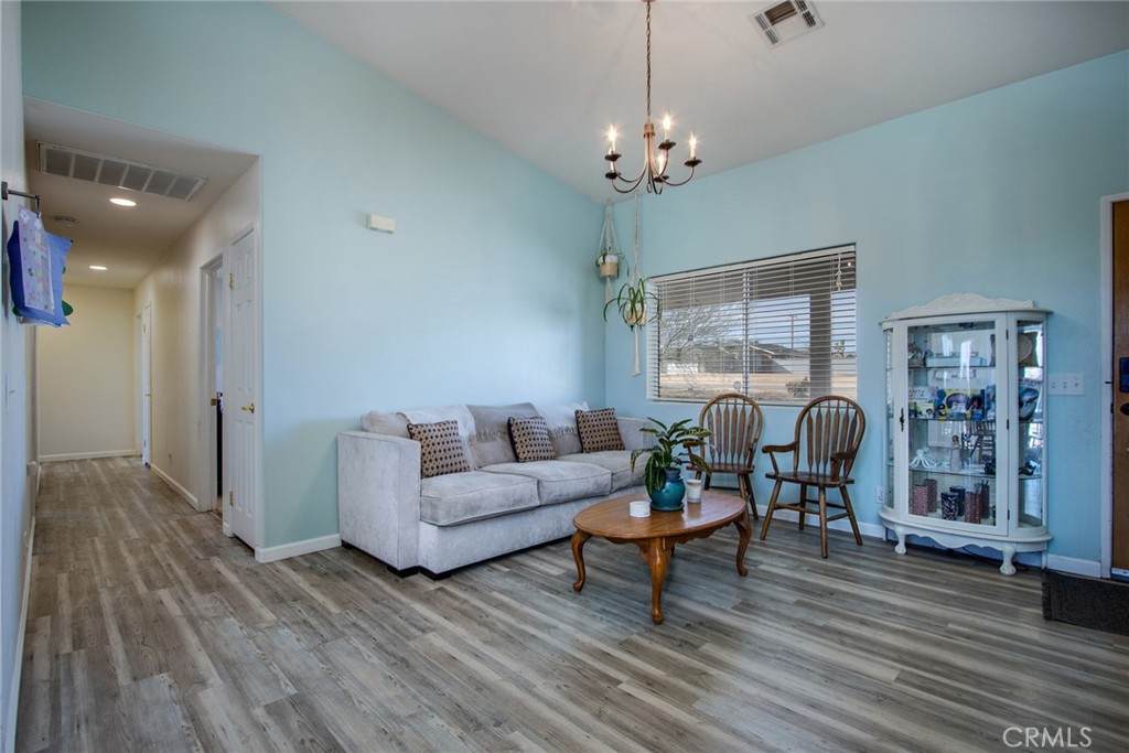 3619 Lexington Property Photo 7
