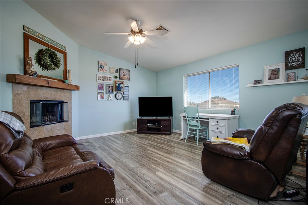 3619 Lexington Property Photo 13