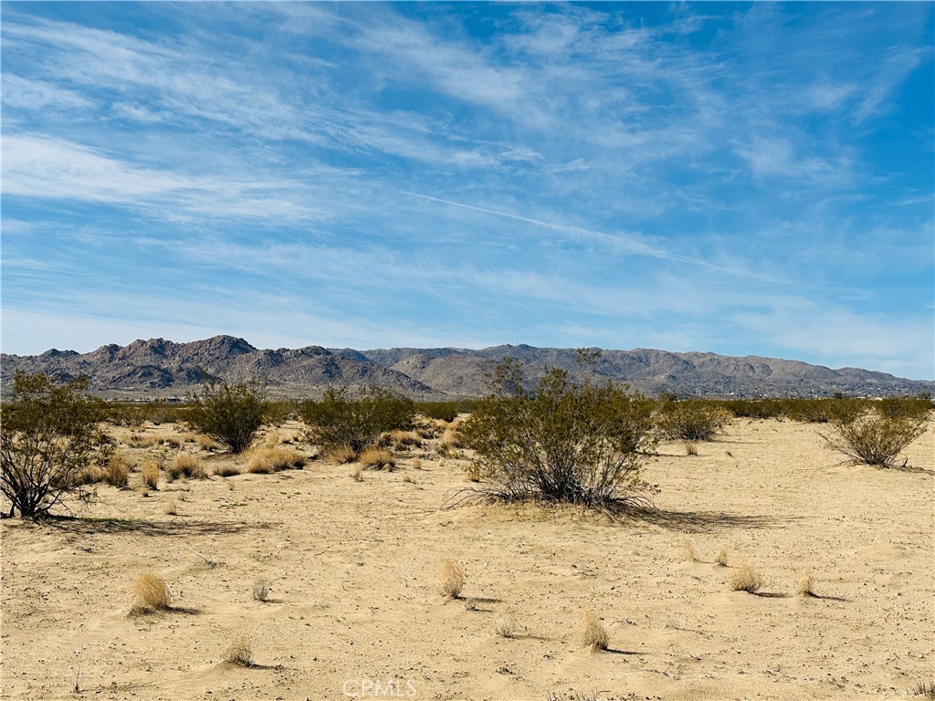 2 Sun Loma Road Property Photo 1