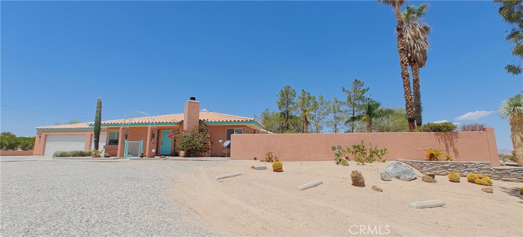 6144 Carodean Property Photo 3
