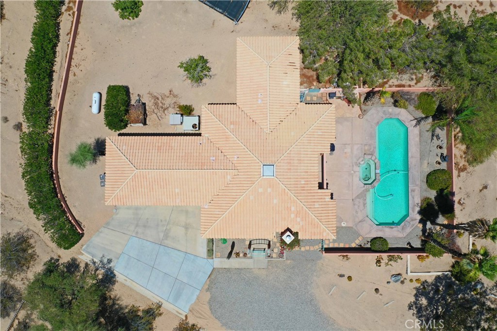 6144 Carodean Property Photo 5