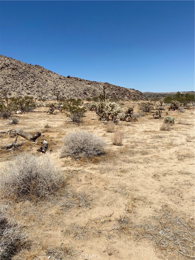 5814 Sunburst Property Photo 6