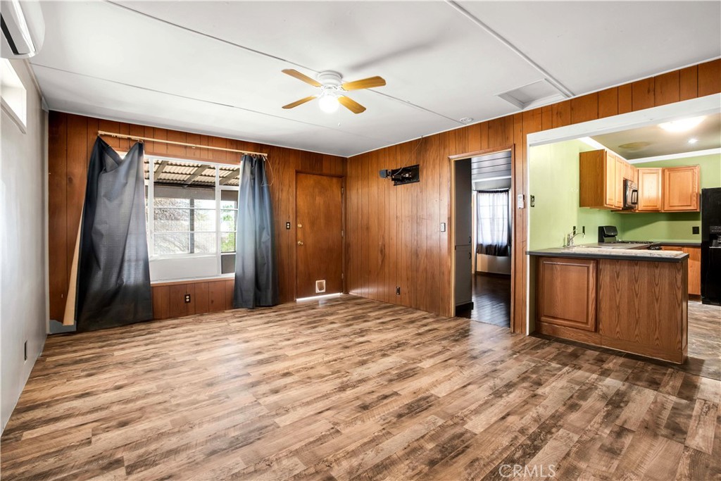 1010 Wamego Property Photo 27