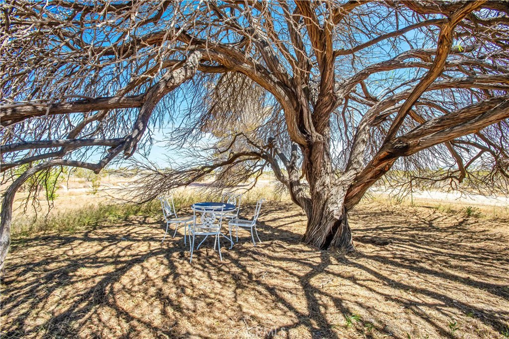 1010 Wamego Property Photo 34