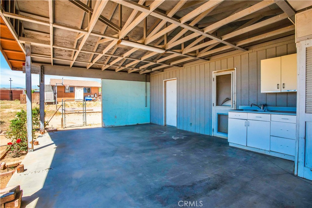 1010 Wamego Property Photo 42