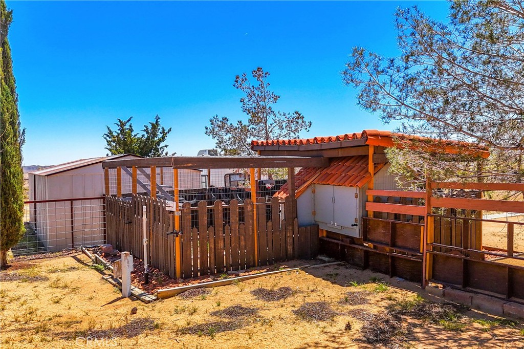 1010 Wamego Property Photo 63