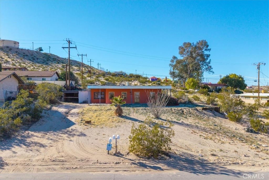 6572 Bullion Avenue Property Photo 14