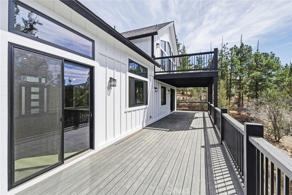 445 Woodcreek Property Photo 4