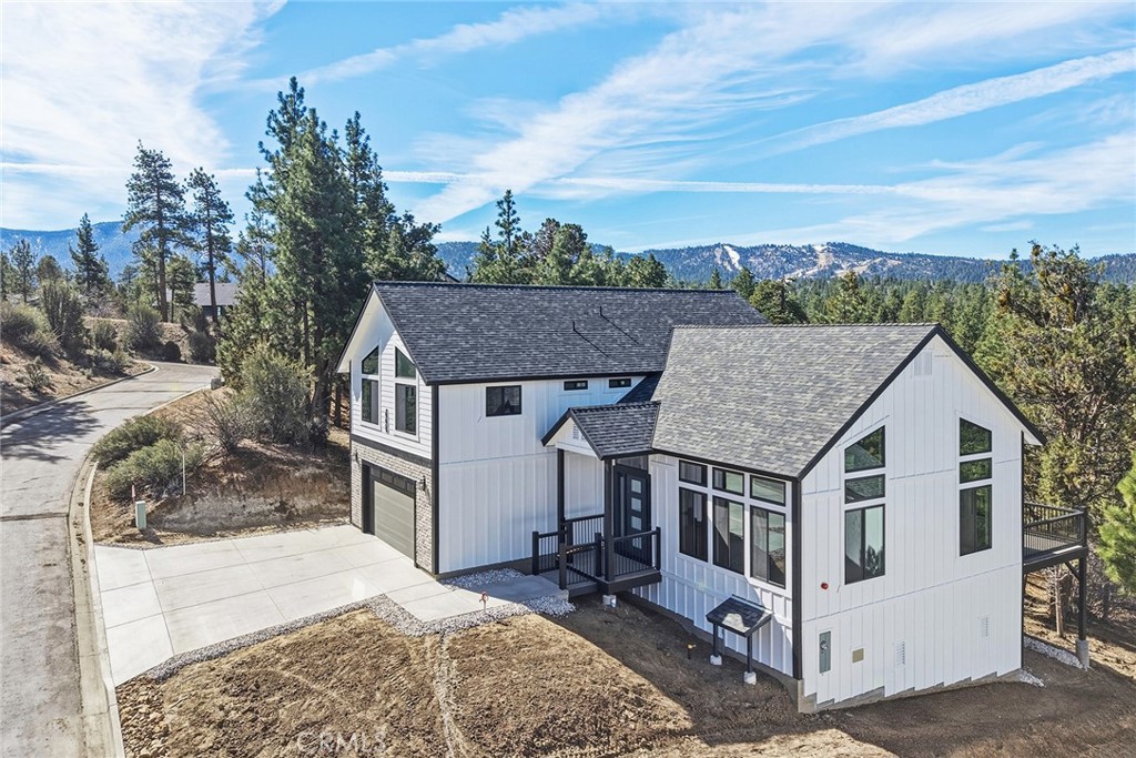 445 Woodcreek Property Photo 7