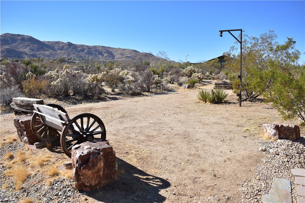 61611 Alta Loma Drive Property Photo 15