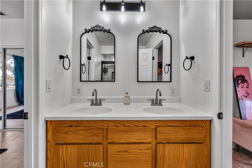 4442 Bonita Property Photo 19
