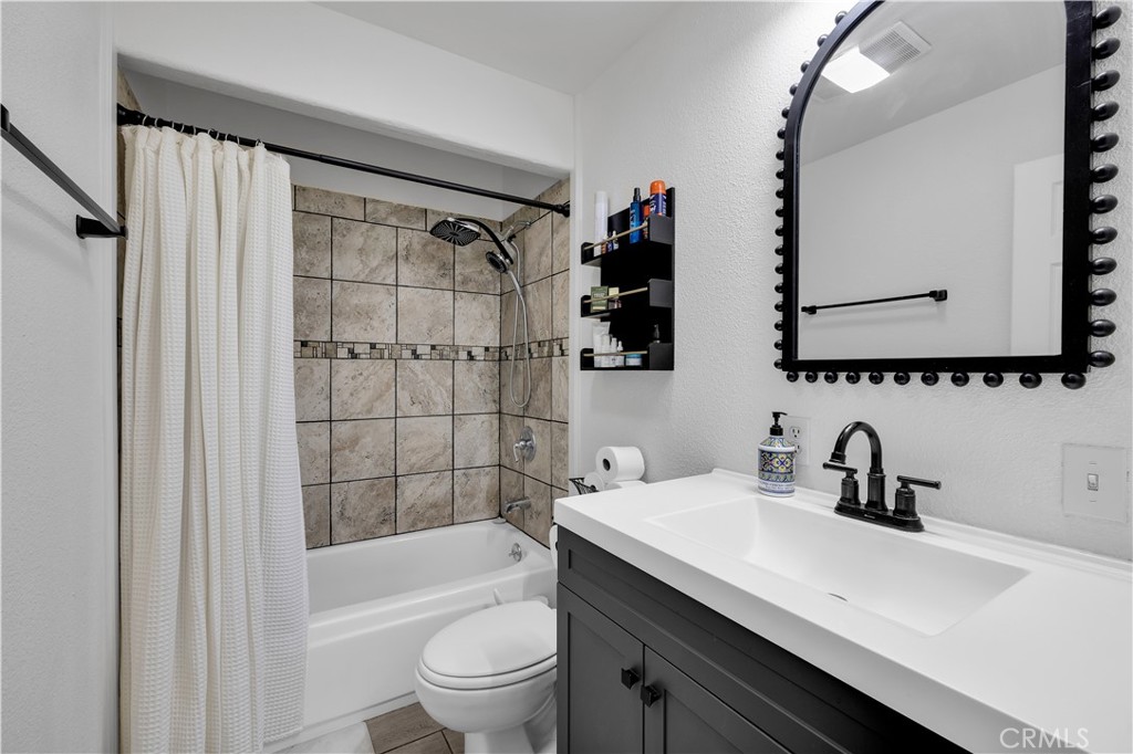 4442 Bonita Property Photo 29