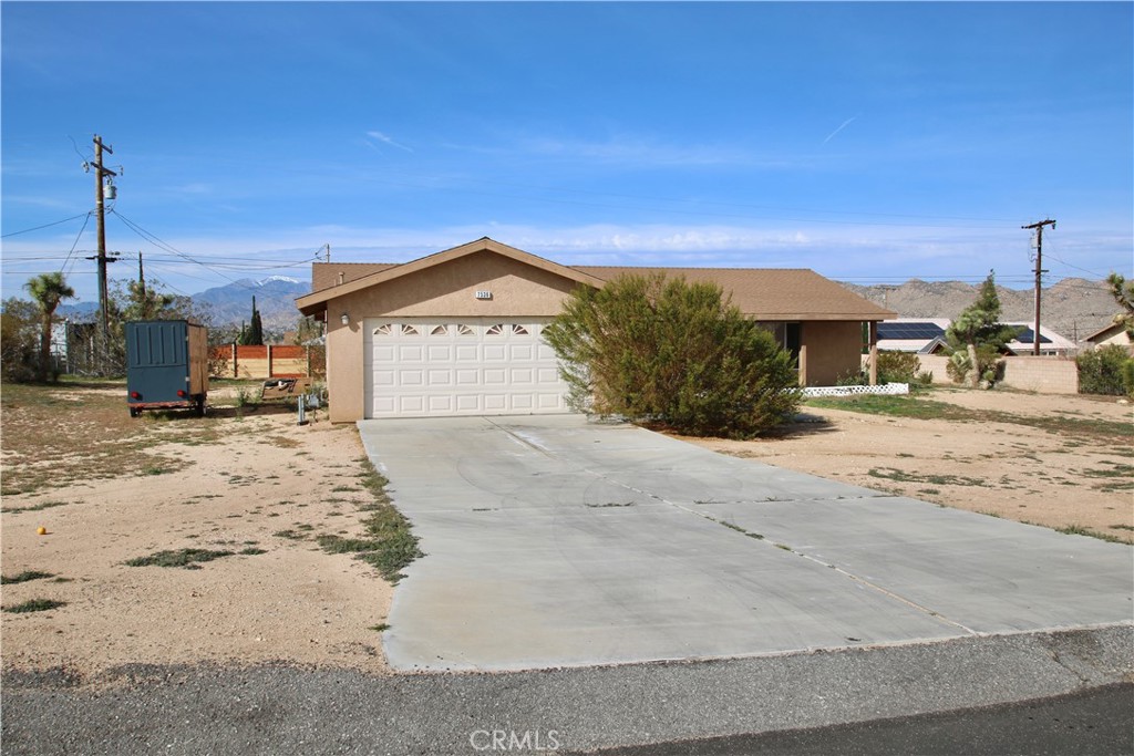 7536 Victoria Property Photo 1
