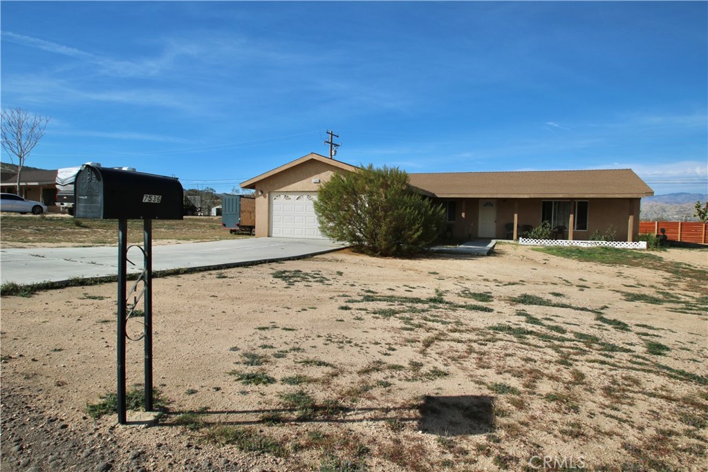 7536 Victoria Property Photo 2