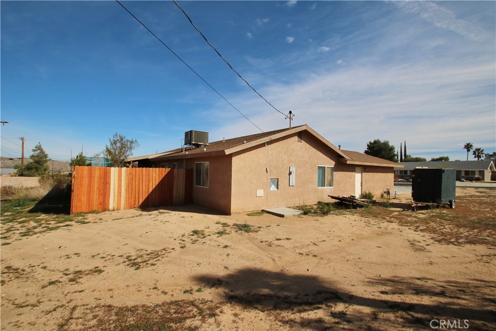 7536 Victoria Property Photo 4