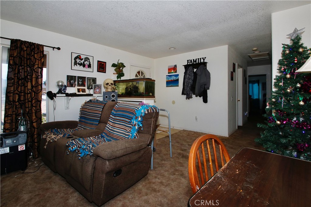 7536 Victoria Property Photo 6