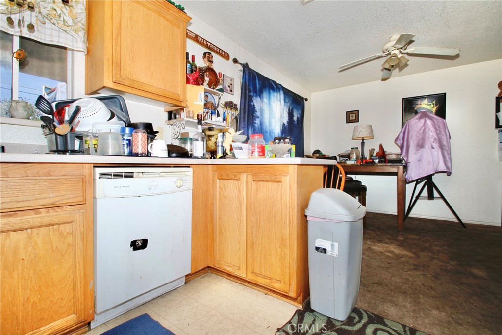 7536 Victoria Property Photo 9