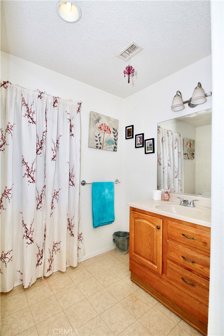 7536 Victoria Property Photo 14