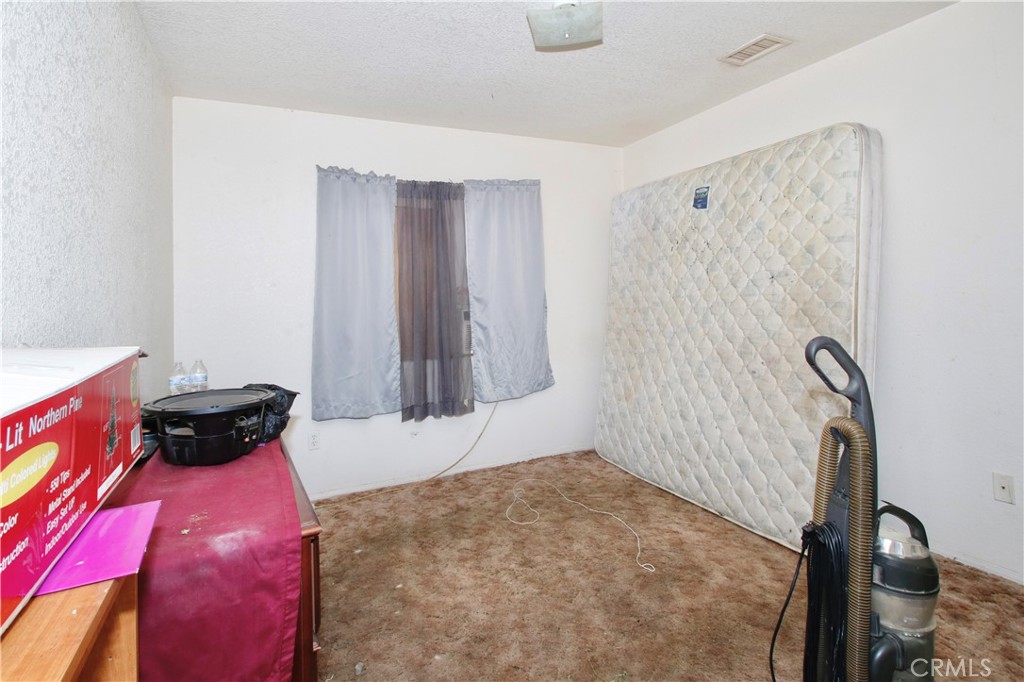 7536 Victoria Property Photo 18
