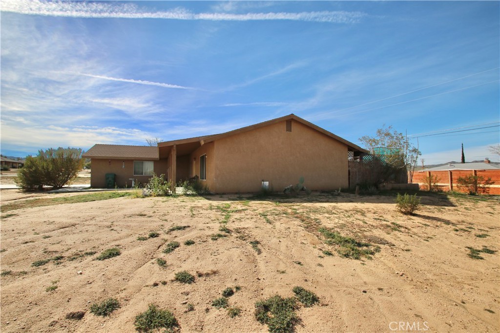 7536 Victoria Property Photo 21