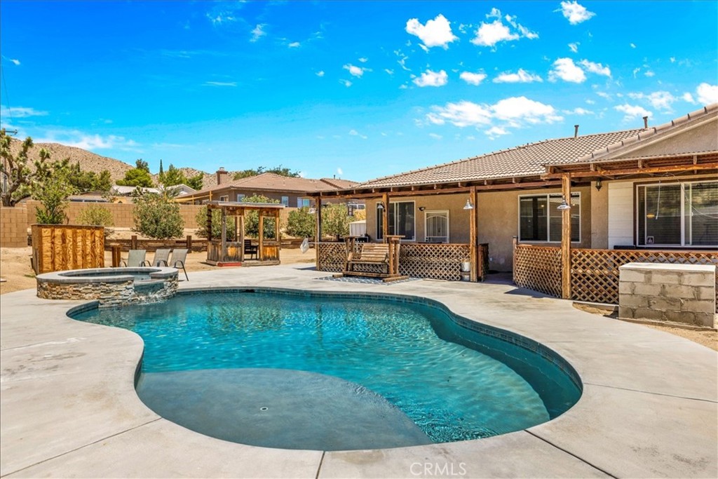 7622 San Remo Property Photo 1