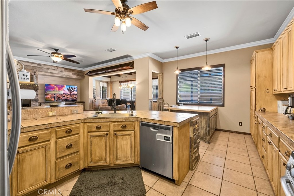 7622 San Remo Property Photo 11
