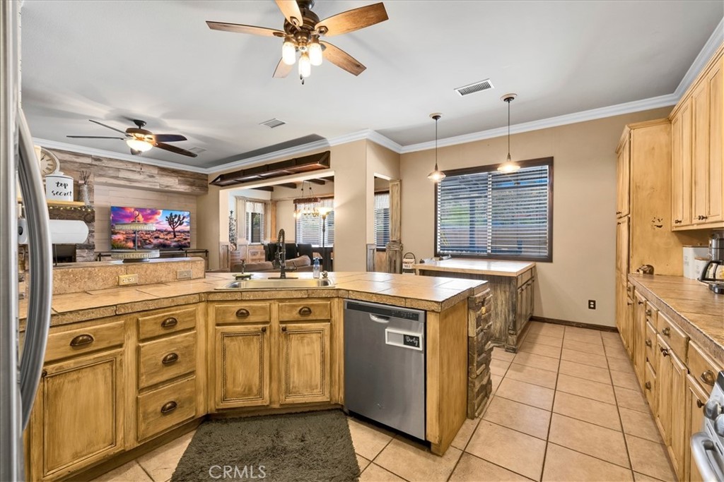 7622 San Remo Property Photo 11