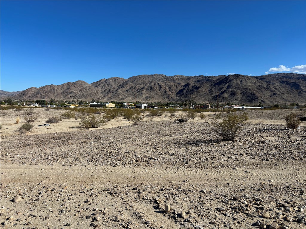 1 Morongo Road Property Photo 8