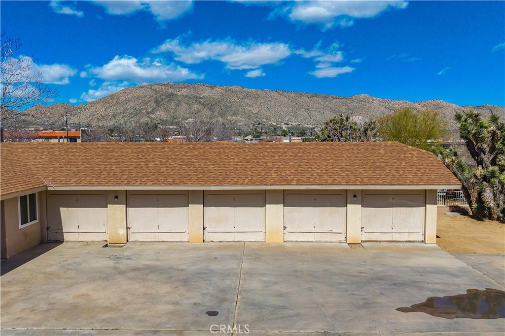 7428 Cherokee Property Photo 8