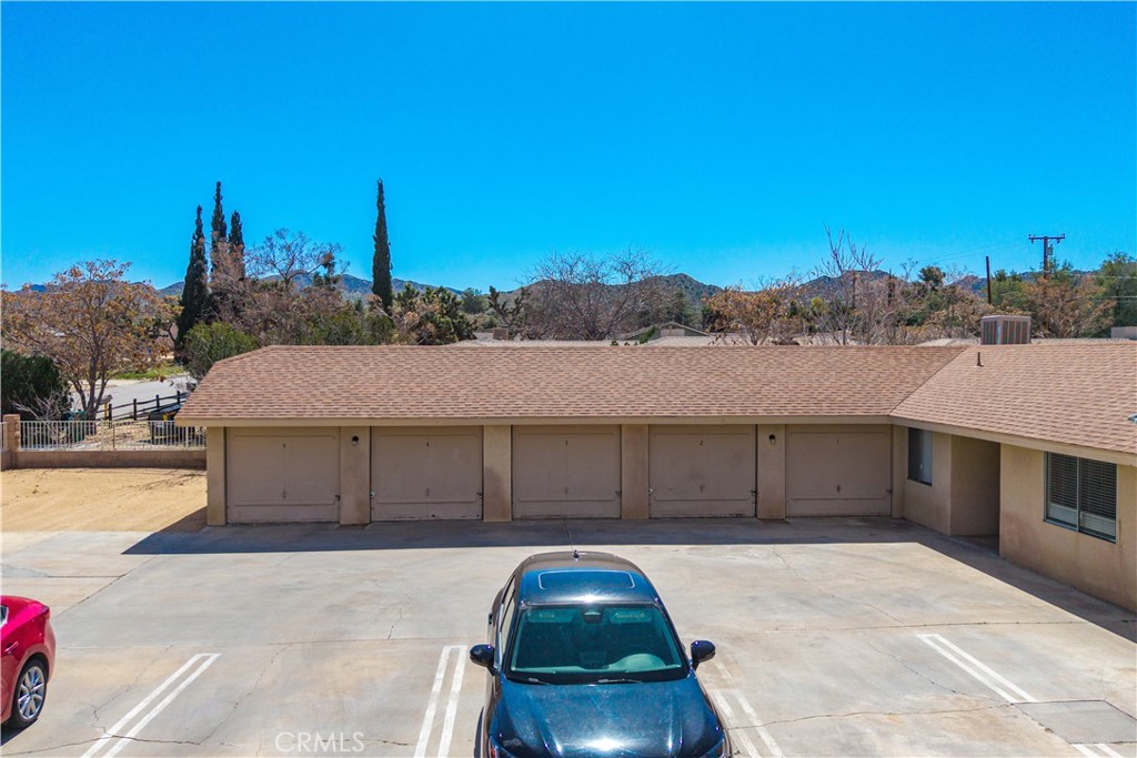 7428 Cherokee Property Photo 9