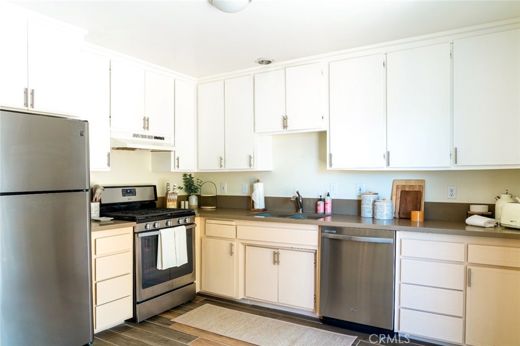62016 Valley View Property Photo 5
