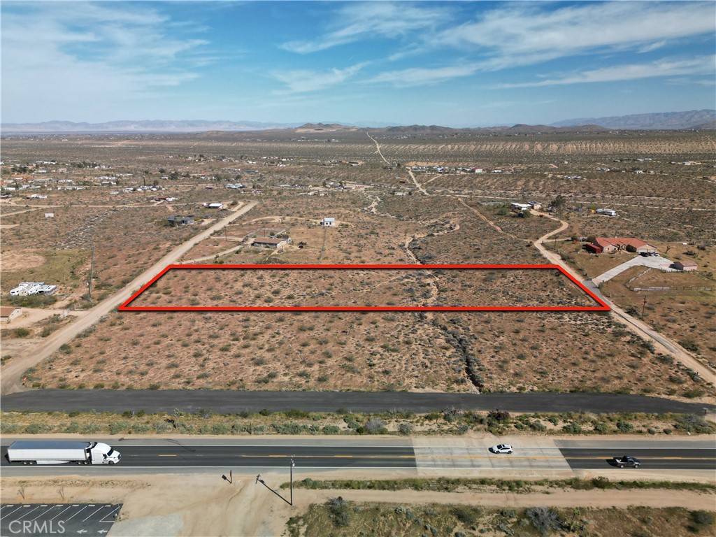 111 Perris Property Photo 3