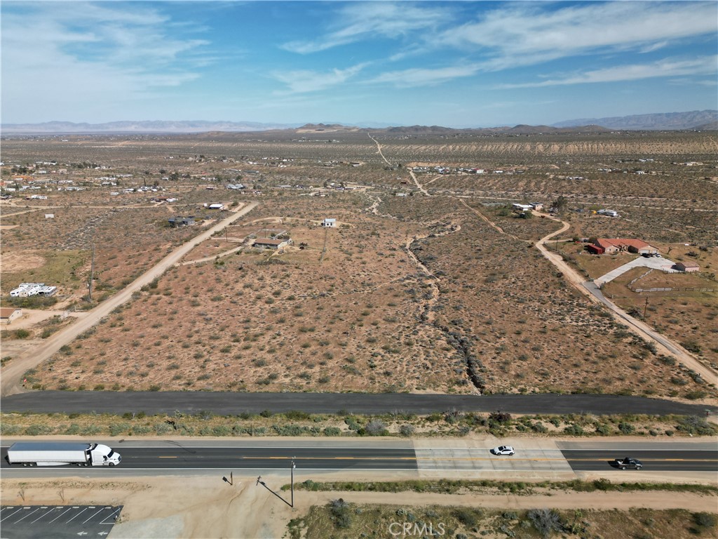 111 Perris Property Photo 4