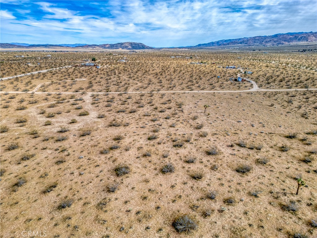 147 Little Road Property Photo 12