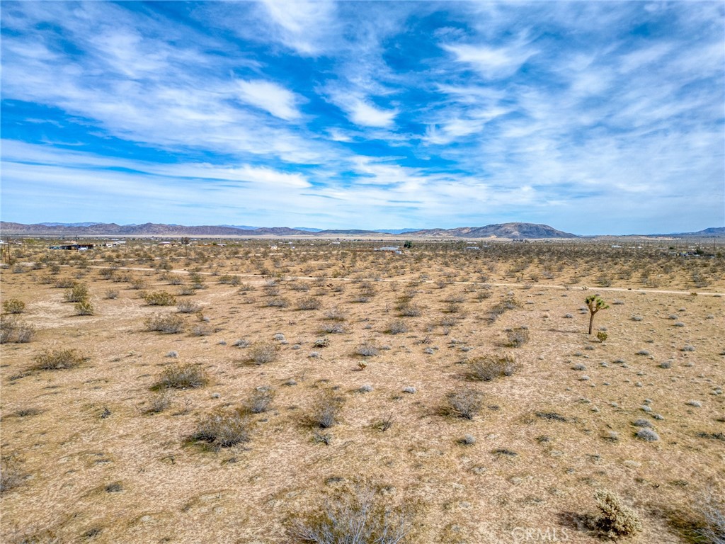147 Little Road Property Photo 13
