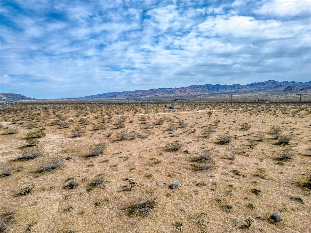 147 Little Road Property Photo 14