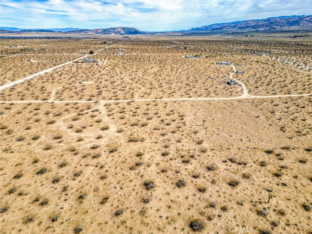 147 Little Road Property Photo 35