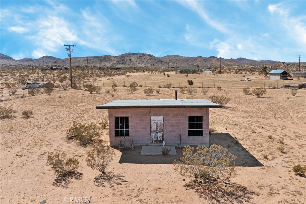 56172 Cone Boulevard Property Photo 1