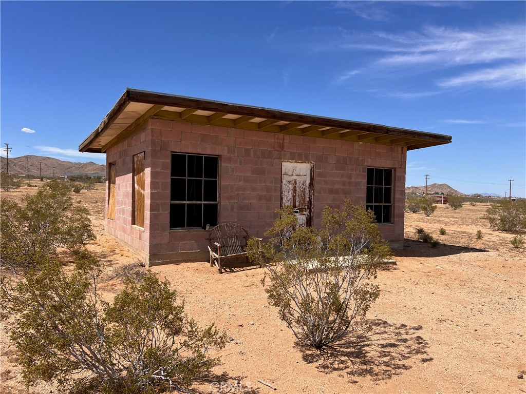 56172 Cone Boulevard Property Photo 2