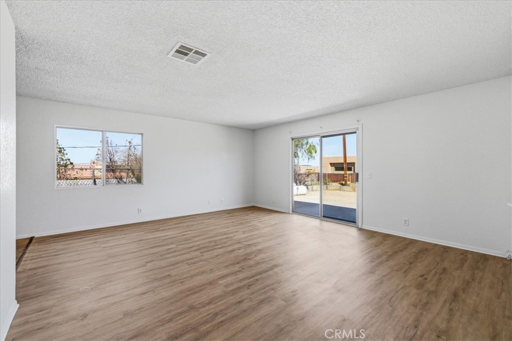 6851 Quail Spring Property Photo 4