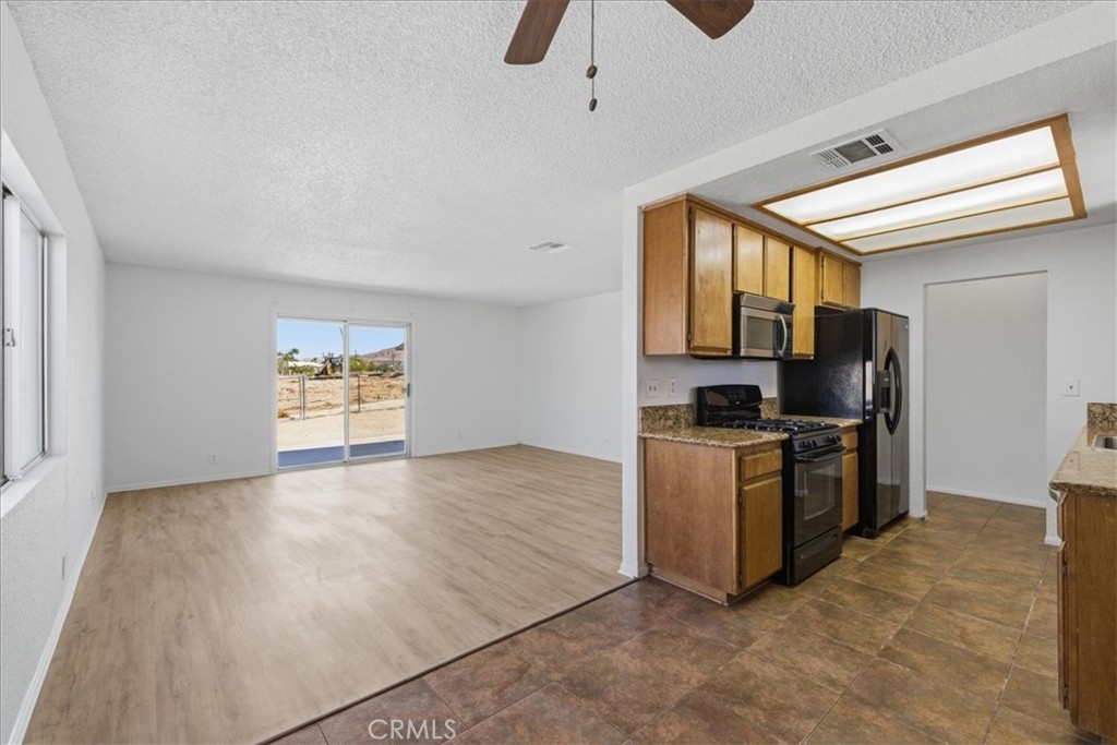 6851 Quail Spring Property Photo 9