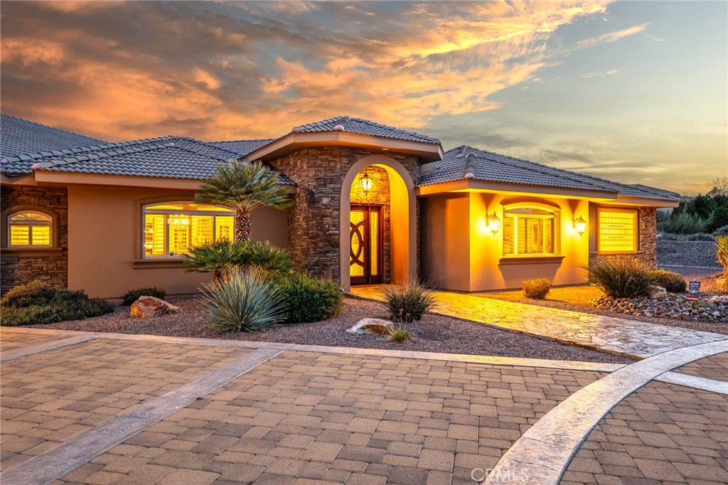 58839 Santa Barbara Dr Property Photo 3