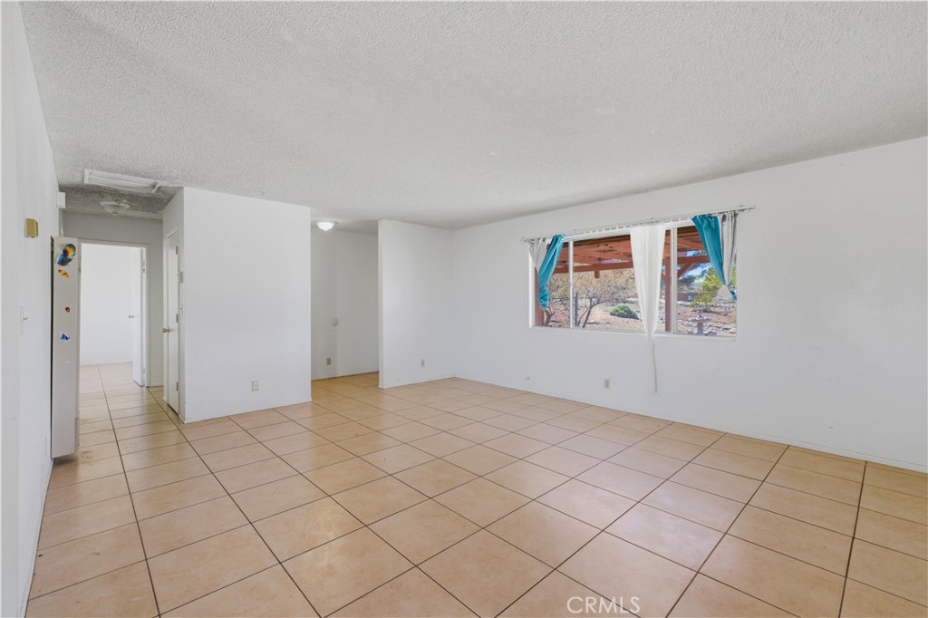 7273 Sunny Vista Property Photo 6